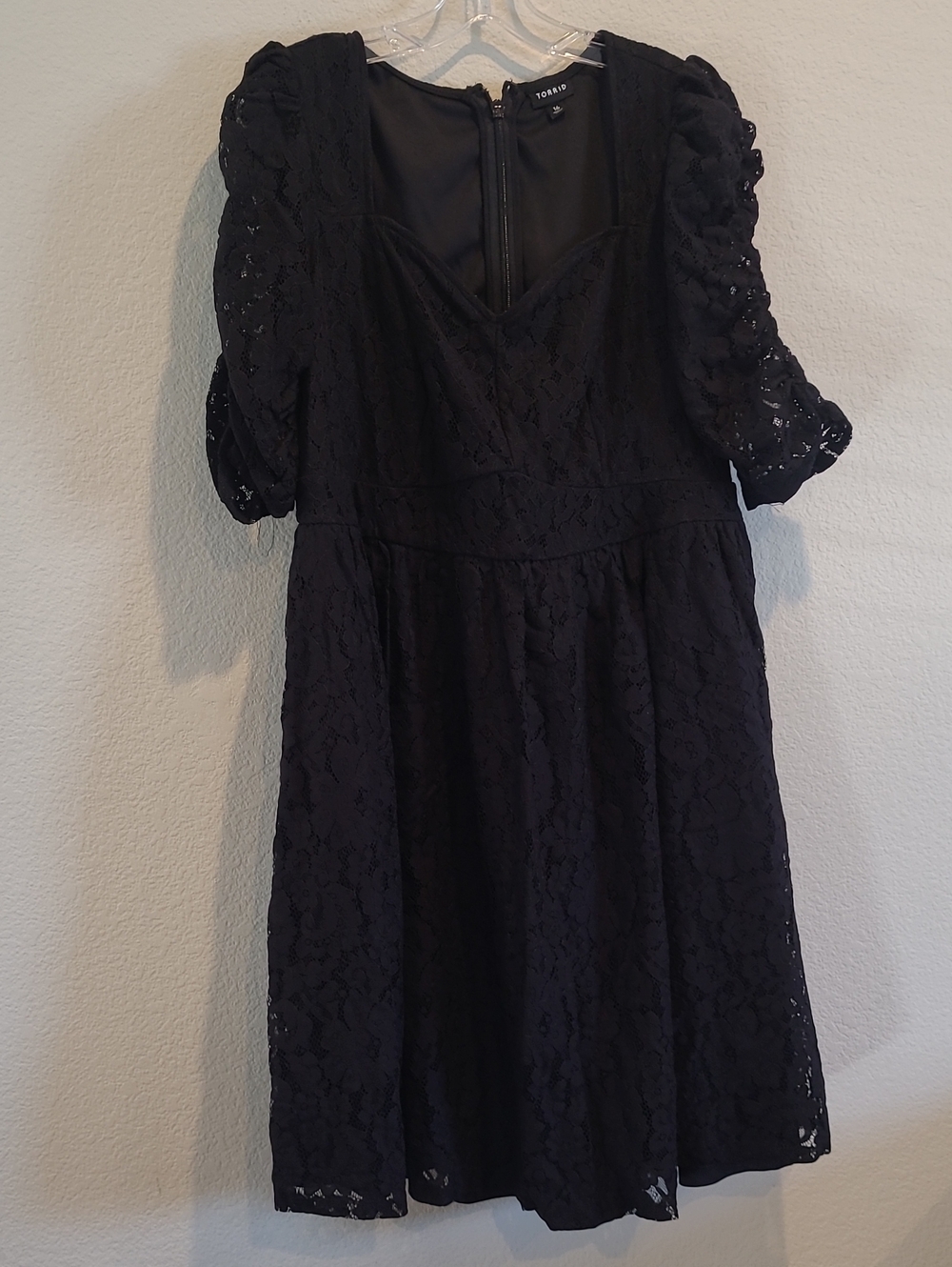 Torrid Black Lace Puff-Sleeve Midi Pockets Dress Size 16
